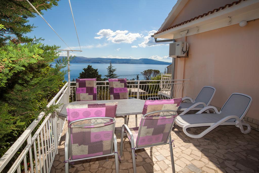 Apartment Pavica Novi Vinodolski Exteriör bild