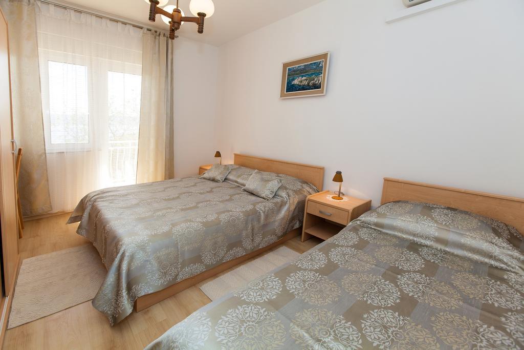 Apartment Pavica Novi Vinodolski Exteriör bild